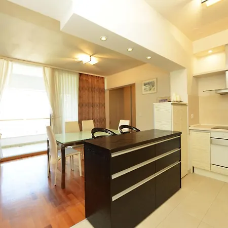 Ivon Διαμέρισμα *