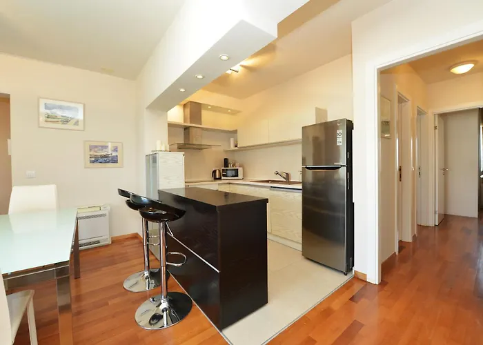 Ivon Διαμέρισμα *